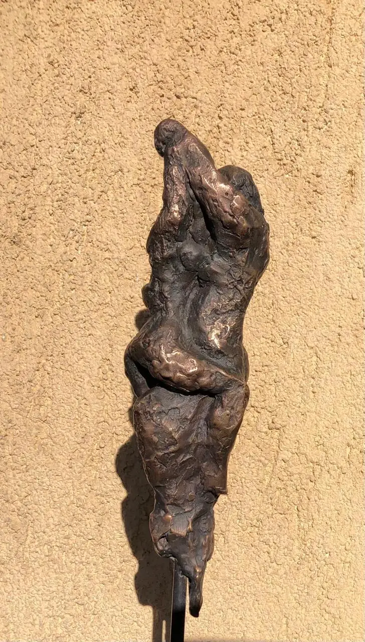 El Abrazo – Escultura en bronce - Imagen 2